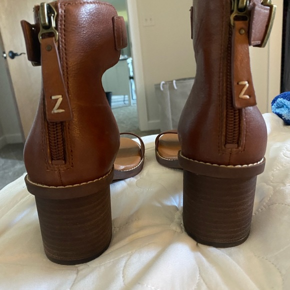 Sandals - Picture 2 of 3